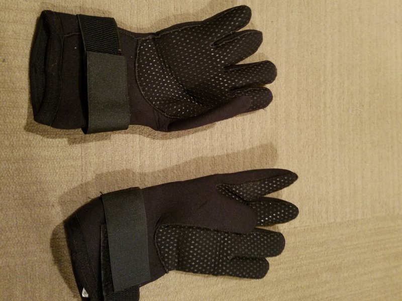 For Sale - Wetsuit, Hood, & Gloves | ScubaBoard