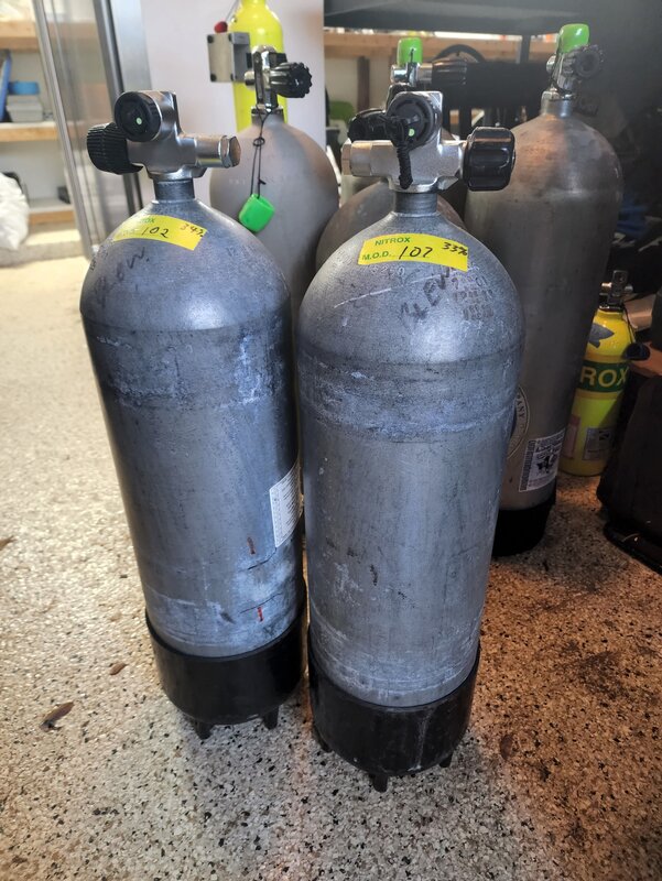 Closed - Galvanized HP100's with left/right valves and current hydro ...