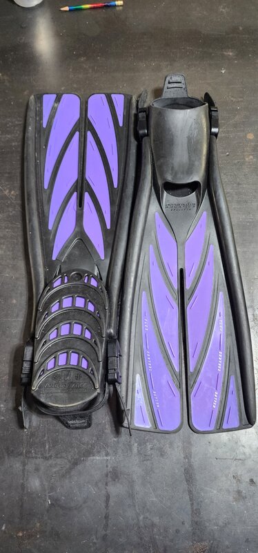 Atomic Split Fins - Three pairs - Two Medium, One Large