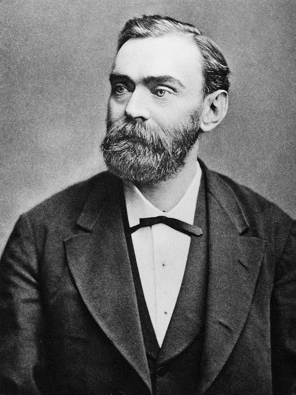 800px-Alfred_Nobel3.jpg