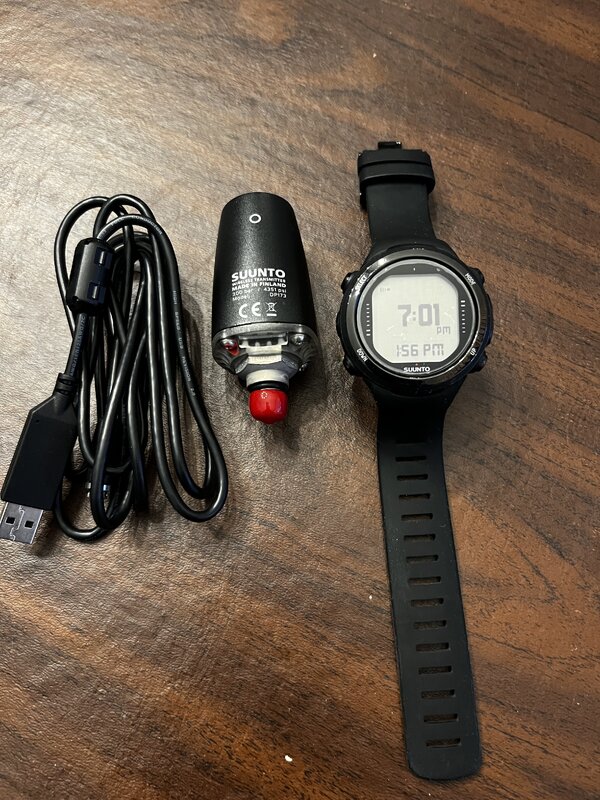 For Sale Suunto D4i Novo with transmitter and data cable ScubaBoard