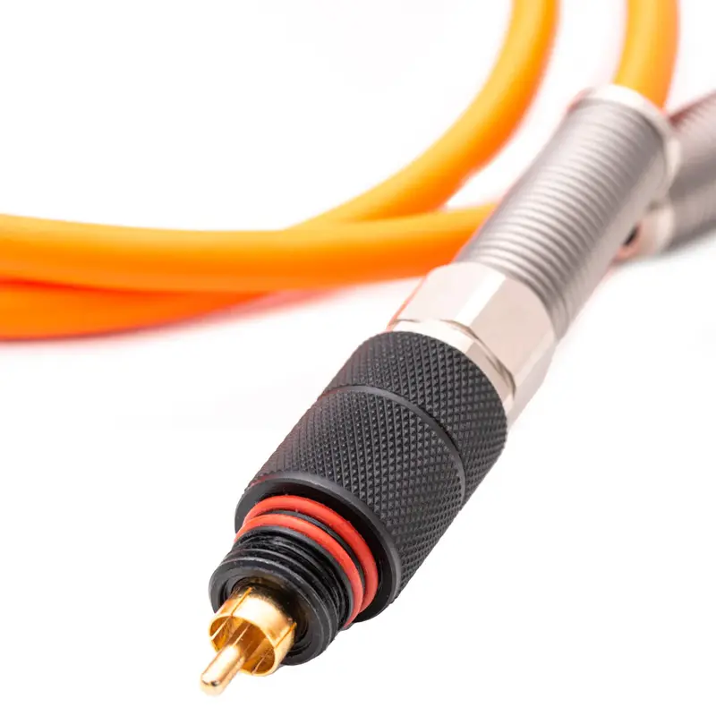 ammonite-uhd-cable-02_1000x.webp