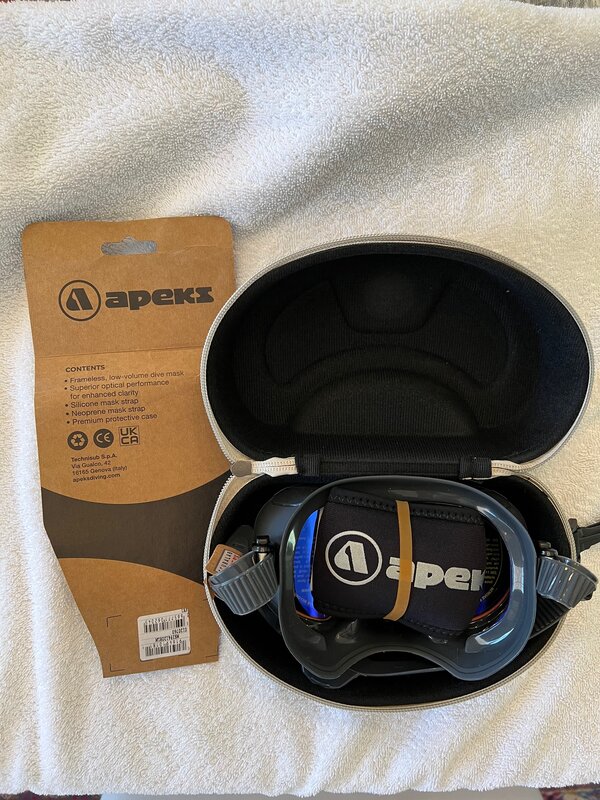 Apeks VX1 5.jpg Apeks VX1 5.jpg