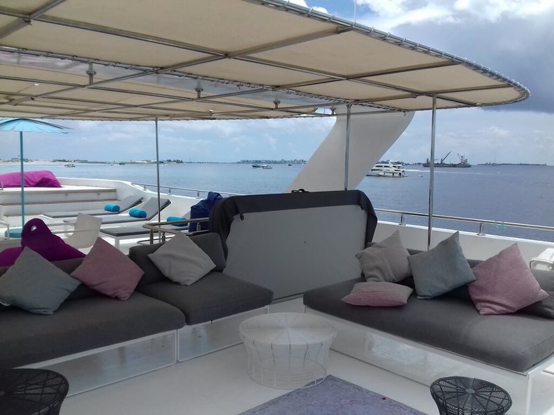 azalea-cruise-sundeck-view-boat.jpg