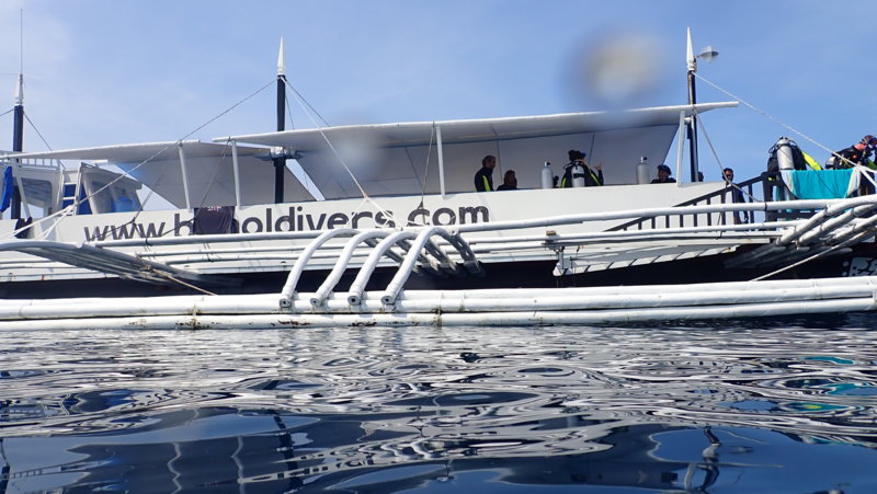 BOHOL DIVERS BOAT.JPG