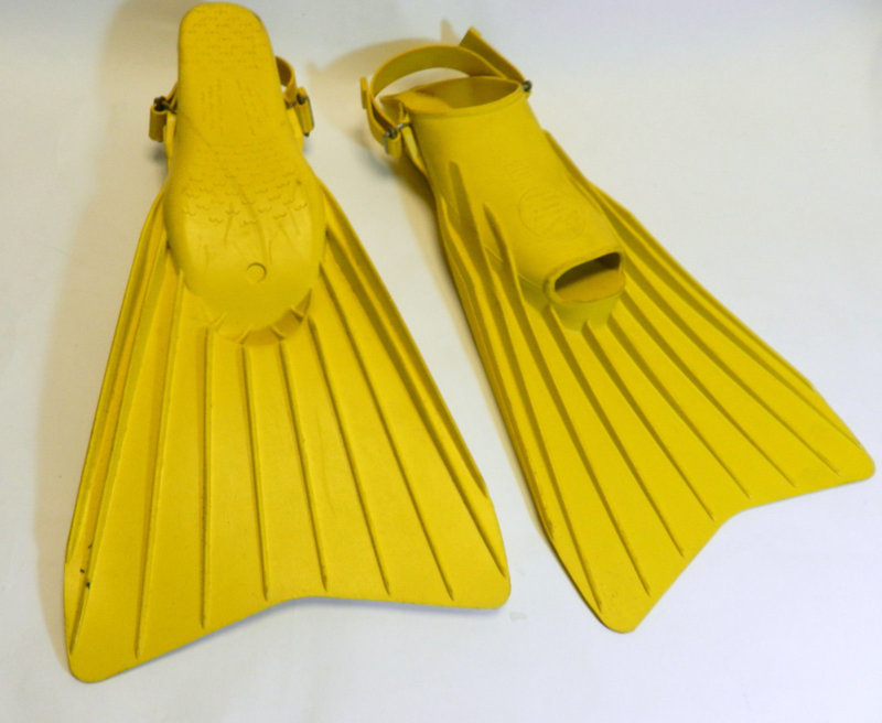 Brit-Marine-yellow-diver-Fins-flippers-adjustable-size 2.jpg