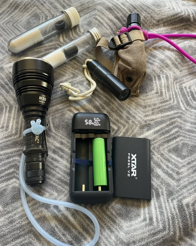 DIY the power bank capacity by simply replacing the batteries.#xtar #xtarcharger #xtarpb2slv2 #p.jpg