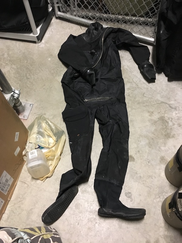 DUI Drysuit 1.JPG