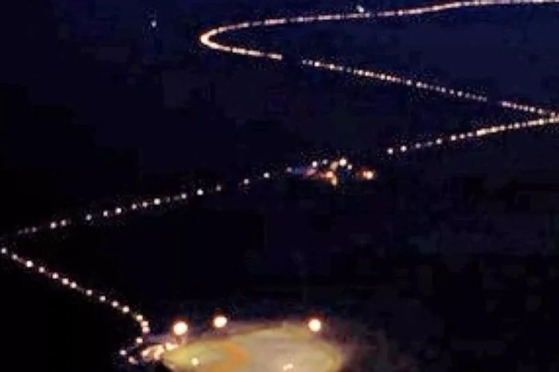 field.dreams.lights.movie_ (1).webp