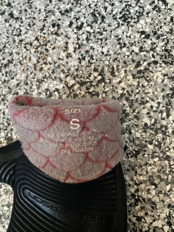 gloves 1.jpeg gloves 1.jpeg