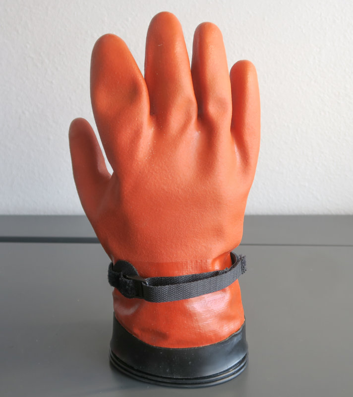 gloves_-7.jpg