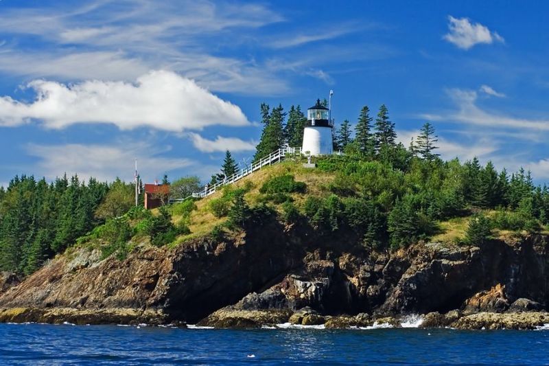 haunted_lighthouses_in_the_united_states_Dobson-Owls-Head-lighthouse.jpg