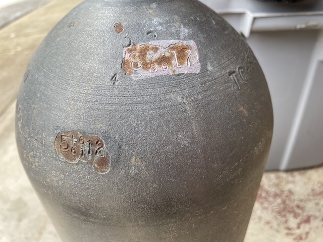HDG cylider hydro stamp rust.jpeg