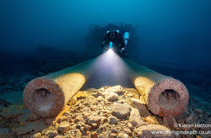 HMS Audacious 13.5 inch guns.jpeg