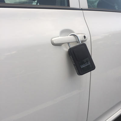key-lock-box-car-door.jpg