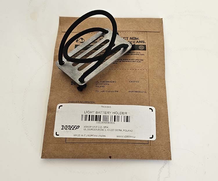 light battery holder.jpg