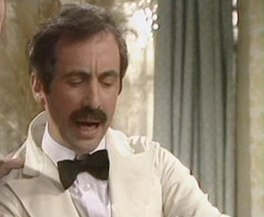 Manuel_Waiter.jpg