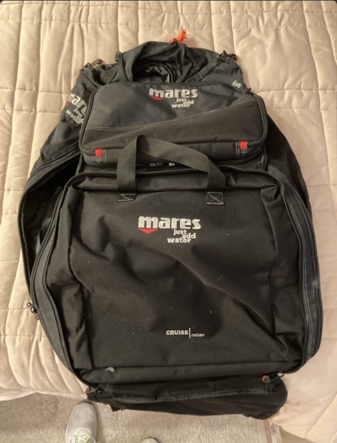 Mares Cruise Roller Bag - Barely Used.jpeg Mares Cruise Roller Bag - Barely Used.jpeg