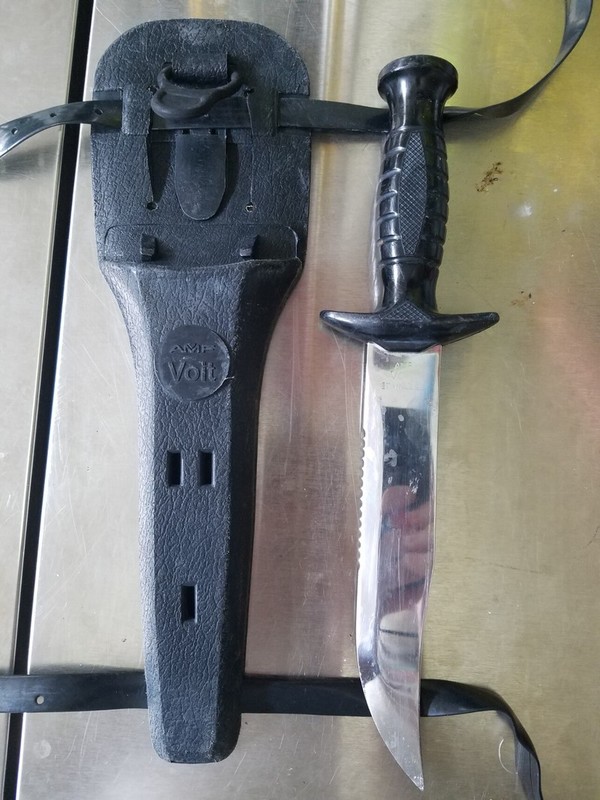 What's your knife preference for diving. a.k.a. show off your