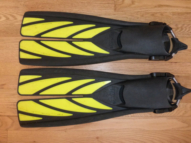 Closed: - Atomic Aquatics Split Fins (yellow) w/ Spring Straps (Large ...