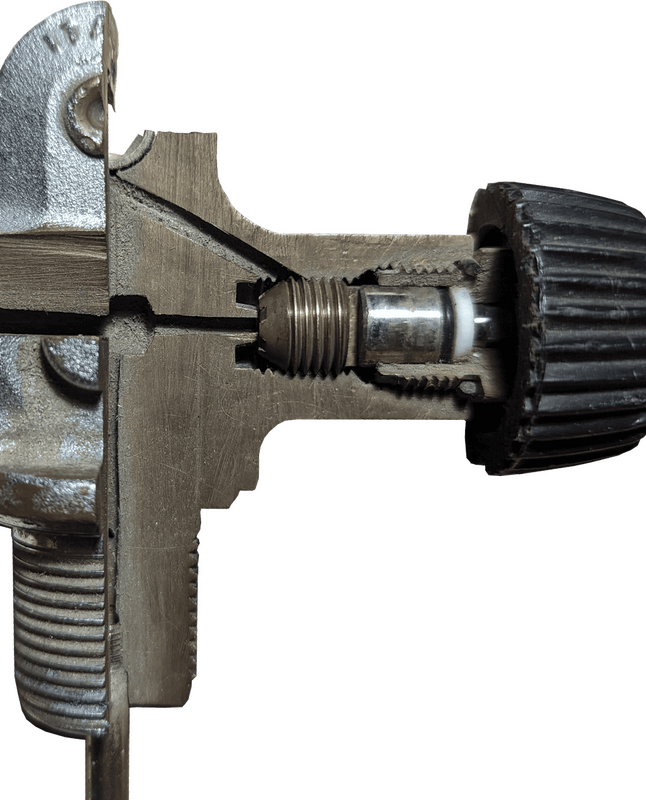 ScubaPro Valve Cutaway.png