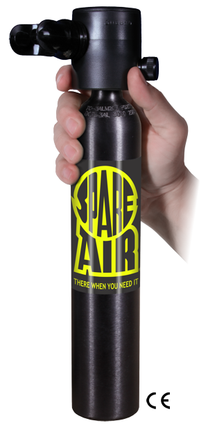 Spare_Air_hand_at_neck_black_cylinder_300x618ce.png