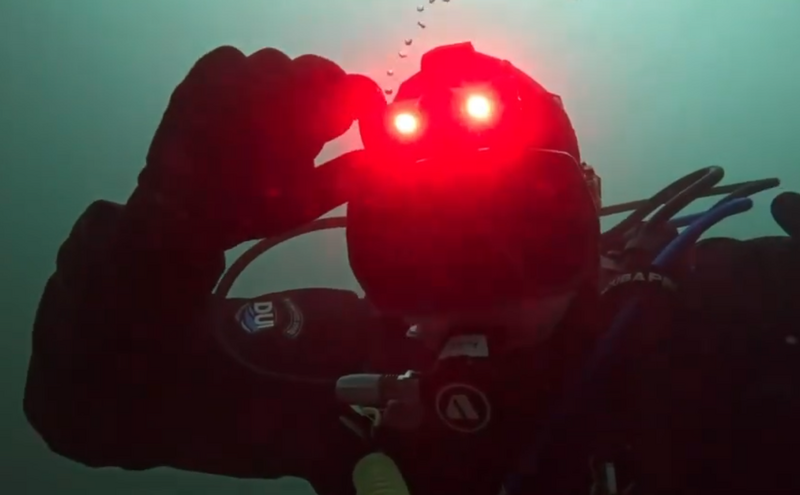 td01 diving light.png td01 diving light.png