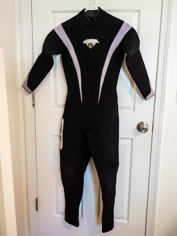 wetsuit scubaboard front.jpg