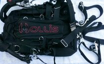 Hollis_SMS100_Front.jpg