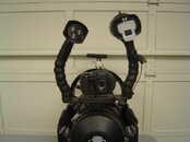 SeaLife DC800 w Strobe & Video Light Front2.jpg