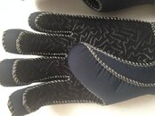 glove 4.jpg