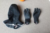 Hood_and_Gloves_2.jpg