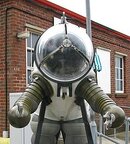 220px-JIM_suitRoyal_Navy_Submarine_Museum.jpg