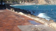 dive park wall missing Dec 2014 storm 00057s.jpg