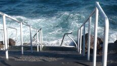 dive park stairs damaged Dec 2014 storm 00059s.jpg