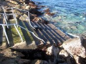 dive park stairs railing broken 8616s.jpg