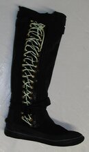 Knee-Boot Zipped.jpg