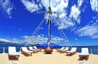 Fiji Siren Sundeck.jpg