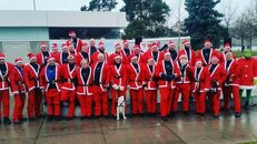 SantaDive.jpg SantaDive.jpg