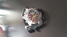 watch_2 (576x1024).jpg