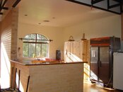 Kitchen1.JPG