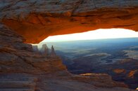 Mesa-Arch-dawn-light-1.jpg