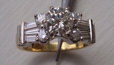 BIG DIAMON RING crop.jpg