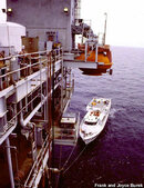 389Aboat_100.jpg