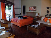 elocotalroom.JPG
