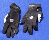 Deep-Sea-Warm-Water-Gloves.jpg