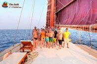 TheJunkLiveaboard03111716.jpg