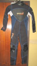 Q--mares  5mm-male-wetsuit.JPG