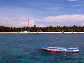 Malapascua Little Jim and Beach.jpg