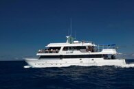 deepbluegalapagosdivingyacht3.jpg